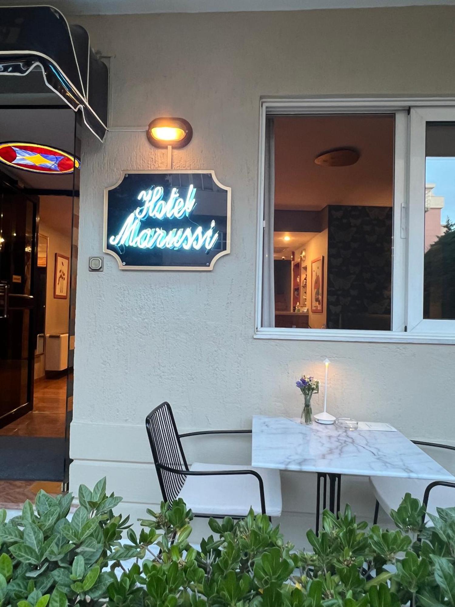 Hotel Maroussi Athens Exterior photo