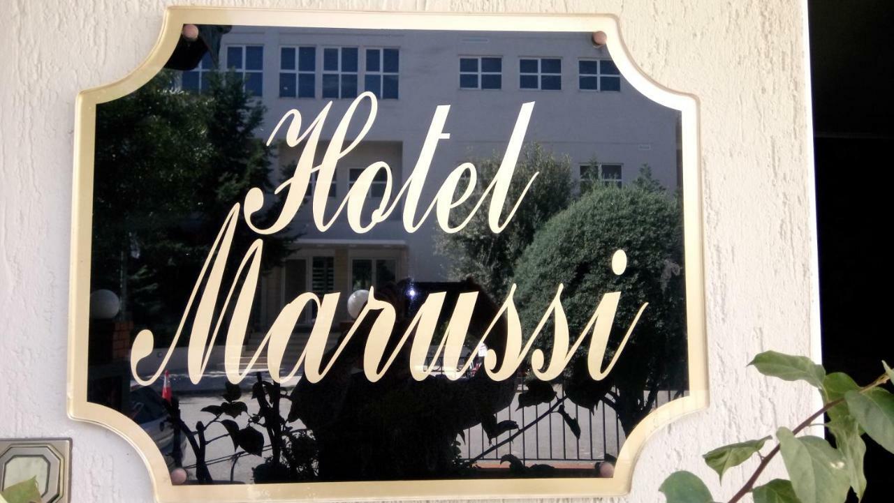 Hotel Maroussi Athens Exterior photo